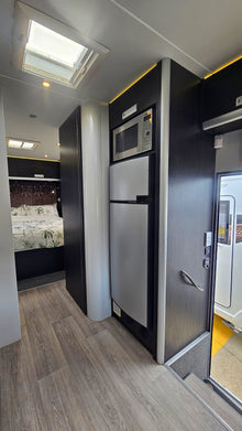 2013 TrailLite Landmark 900 Motorhome (Mitsubishi Fuso Canter) — Sleeps 5, Self-Contained