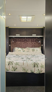 2013 TrailLite Landmark 900 Motorhome (Mitsubishi Fuso Canter) — Sleeps 5, Self-Contained