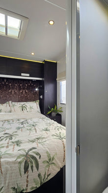2013 TrailLite Landmark 900 Motorhome (Mitsubishi Fuso Canter) — Sleeps 5, Self-Contained