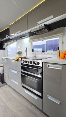 2013 TrailLite Landmark 900 Motorhome (Mitsubishi Fuso Canter) — Sleeps 5, Self-Contained